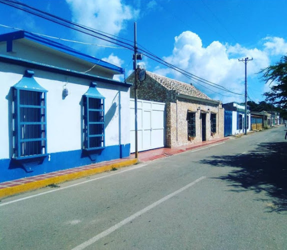 posada paraguana azul